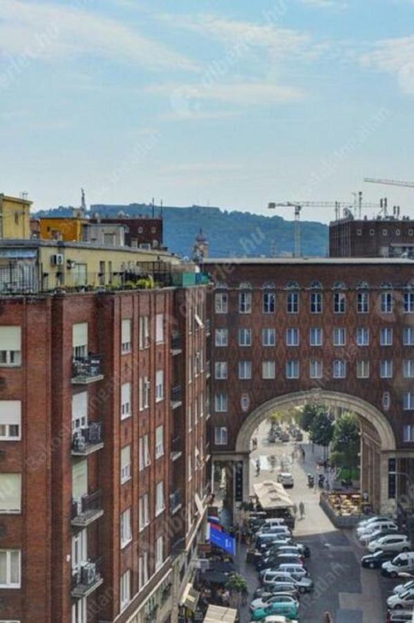 Splendid Private Flat Budapeste Exterior foto