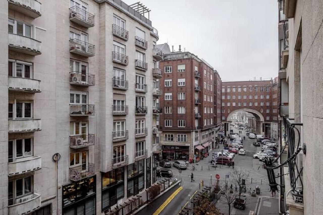 Splendid Private Flat Budapeste Exterior foto